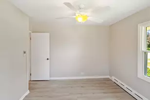 2226 Marshall Pkwy, Waukegan, IL 60085 - Photo 10