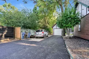 7555 W 105th St, Palos Hills, IL 60465 - Photo 30