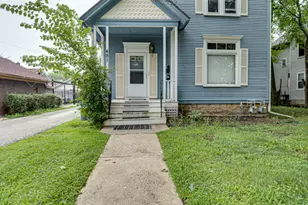451 Marion Ave, Aurora, IL 60505 - Photo 2