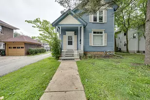 451 Marion Ave, Aurora, IL 60505 - Photo 1