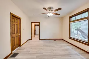 451 Marion Ave, Aurora, IL 60505 - Photo 6