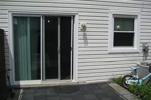 1980 Huntington Blvd, Hoffman Estates, IL 60169 - Photo 2