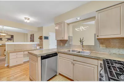 206 Albert Drive, Vernon Hills, IL 60061 - Photo 12