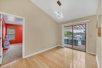 206 Albert Drive, Vernon Hills, IL 60061 - Photo 16