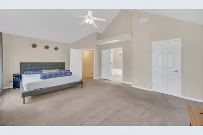 206 Albert Drive, Vernon Hills, IL 60061 - Photo 24