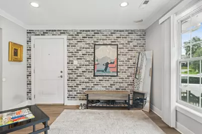 336 E Russell Street, Barrington, IL 60010 - Photo 2