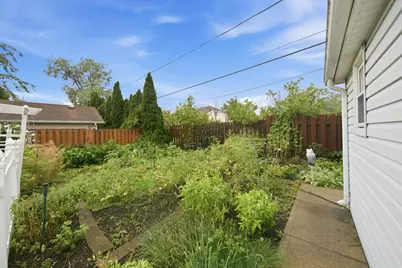 8600 Menard Avenue, Burbank, IL 60459 - Photo 4