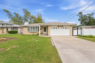 15719 Kenwood Ave, South Holland, IL 60473 - Photo 1