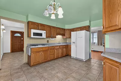 15719 Kenwood Avenue, South Holland, IL 60473 - Photo 2
