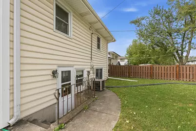 15719 Kenwood Avenue, South Holland, IL 60473 - Photo 32