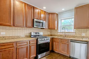 3517 W 80th St, Chicago, IL 60652 - Photo 2