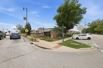 800 E 31st Street, La Grange Park, IL 60526 - Photo 2