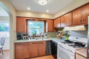 10749 S Kedzie Ave, Chicago, IL 60655 - Photo 8