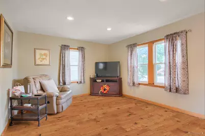 10749 S Kedzie Avenue, Chicago, IL 60655 - Photo 2