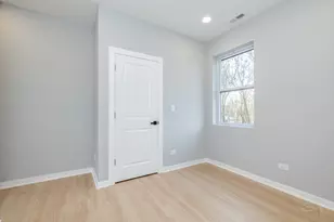 3109 W Polk St, Chicago, IL 60612 - Photo 6