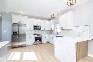 3109 W Polk St, Chicago, IL 60612 - Photo 14