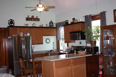 221 W Morgan Street, Dixon, IL 61021 - Photo 10
