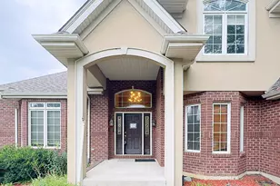 16006 Donna Marie Dr, Homer Glen, IL 60491 - Photo 2