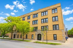 6150 N Ravenswood Ave, Chicago, IL 60660 - Photo 1