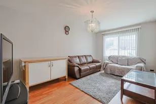 9389 Hamlin Ave, Des Plaines, IL 60016 - Photo 10
