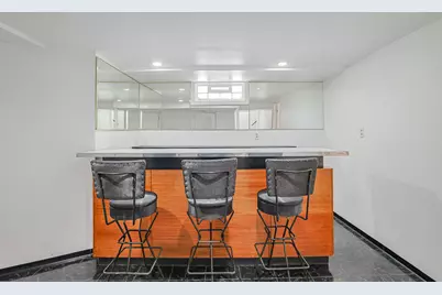 9389 Hamlin Avenue, Des Plaines, IL 60016 - Photo 14