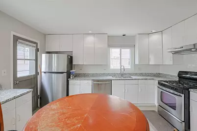 9389 Hamlin Avenue, Des Plaines, IL 60016 - Photo 8