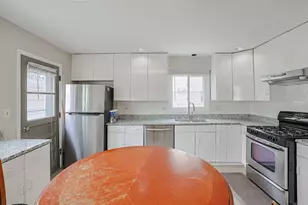 9389 Hamlin Ave, Des Plaines, IL 60016 - Photo 8