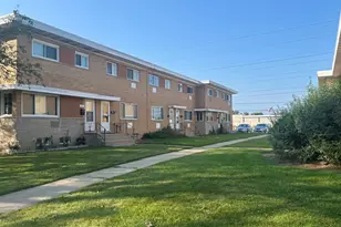 8658 Gregory Ln Unit C Ln, Des Plaines, IL 60016 - Photo 1