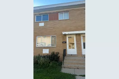 8658 Gregory Ln   Unit C Lane #c, Des Plaines, IL 60016 - Photo 2