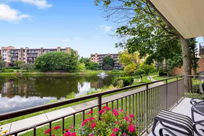 701 Lake Hinsdale Drive #103, Willowbrook, IL 60527 - Photo 2