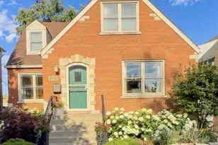 10711 S Artesian Ave, Chicago, IL 60655 - Photo 1