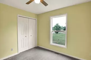 499 Kensington Ct, Dekalb, IL 60115 - Photo 14