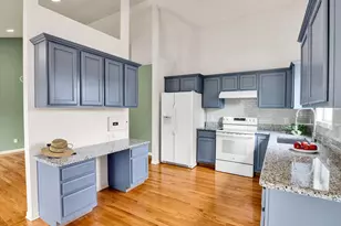 499 Kensington Ct, Dekalb, IL 60115 - Photo 8