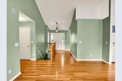 499 Kensington Court, Dekalb, IL 60115 - Photo 4
