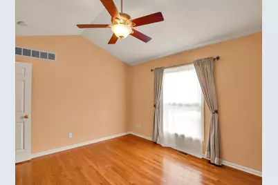 499 Kensington Court, Dekalb, IL 60115 - Photo 10