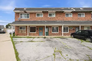 3926 W Columbus Ave, Chicago, IL 60652 - Photo 1