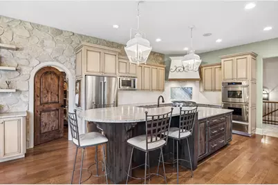 11954 Crosscreek Court, Burr Ridge, IL 60527 - Photo 8