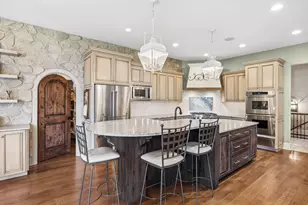 11954 Cross Creek Ct, Burr Ridge, IL 60527 - Photo 8