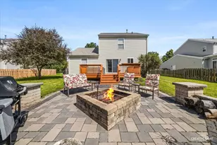 1817 Thornapple Way, Aurora, IL 60504 - Photo 24