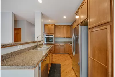 5568 Cambridge Way, Hanover Park, IL 60133 - Photo 10
