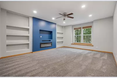 5568 Cambridge Way, Hanover Park, IL 60133 - Photo 4