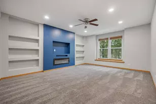 5568 Cambridge Way, Hanover Park, IL 60133 - Photo 4