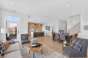 1347 W Grand Ave, Chicago, IL 60642 - Photo 2