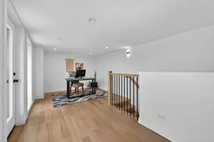 1347 W Grand Ave, Chicago, IL 60642 - Photo 24