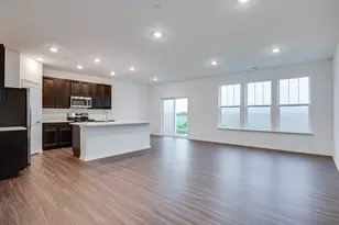 235 Cooney Wy, Oswego, IL 60543 - Photo 2