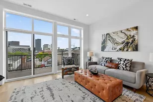 1347 W Grand Ave, Chicago, IL 60642 - Photo 4