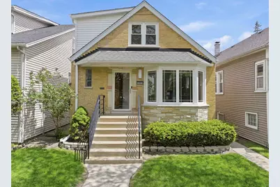 4903 N Moody Avenue, Chicago, IL 60630 - Photo 2