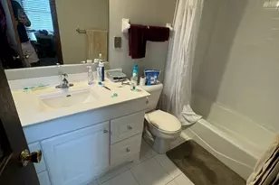 1013 E Benton Ave, Naperville, IL 60540 - Photo 14