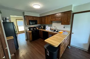 1013 E Benton Ave, Naperville, IL 60540 - Photo 2