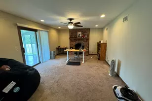 1013 E Benton Ave, Naperville, IL 60540 - Photo 4